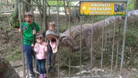 Součástí ZOO je i Dinopark.