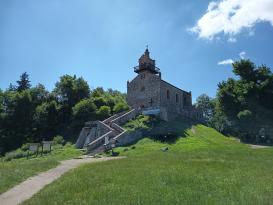 Kostel Navštívení Panny Marie na vrcholu hory Ślęża